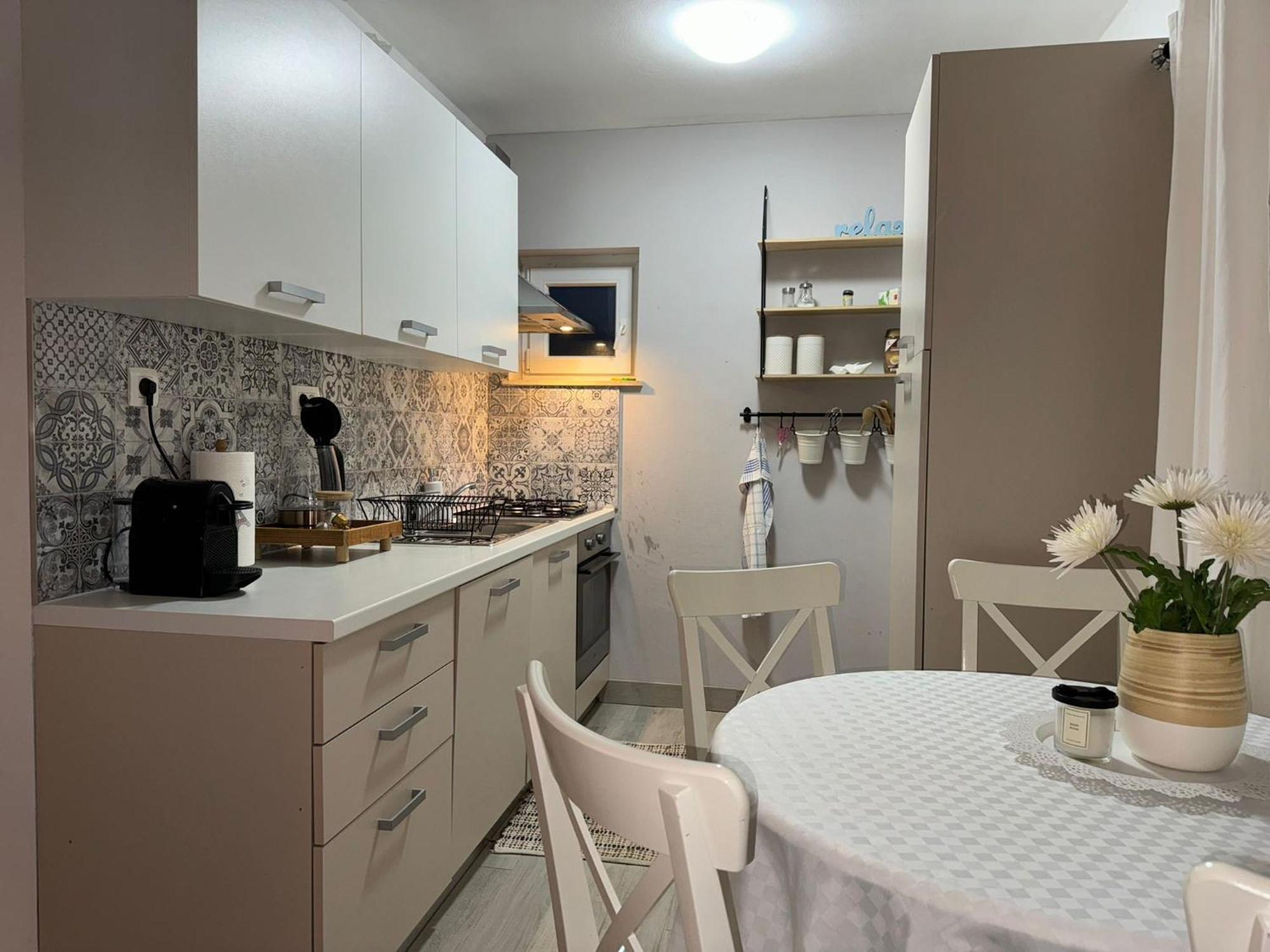 Apartman Dukic Okrug Gornji Exterior foto